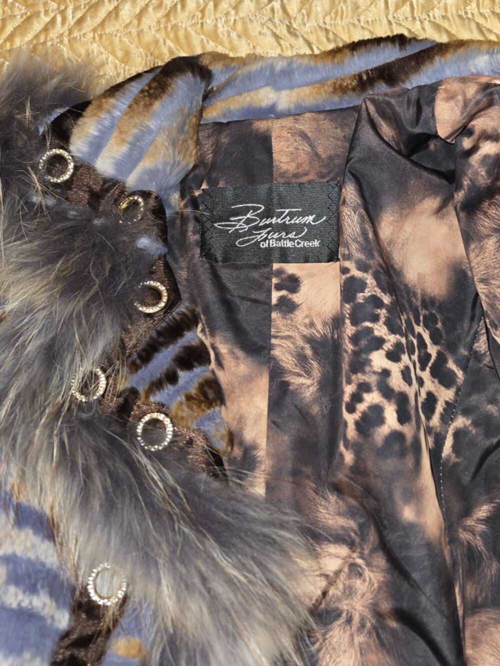 Genuine Fur Coat - blue with brown stripes - Picture 5 of 5